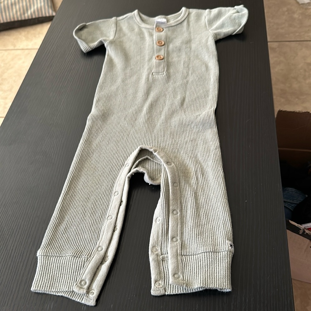 18mos Onesie in sage green